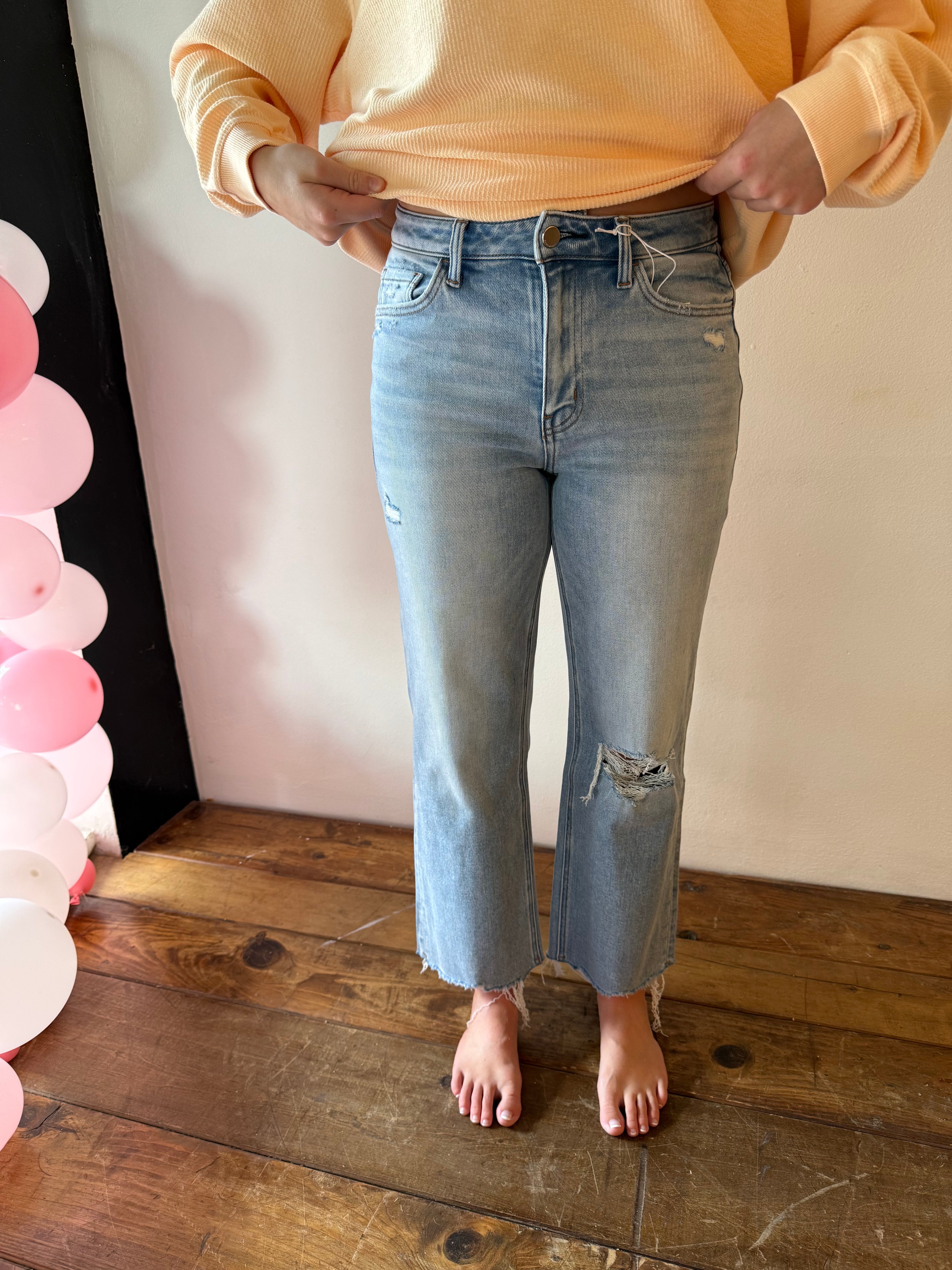 HALLE JEANS