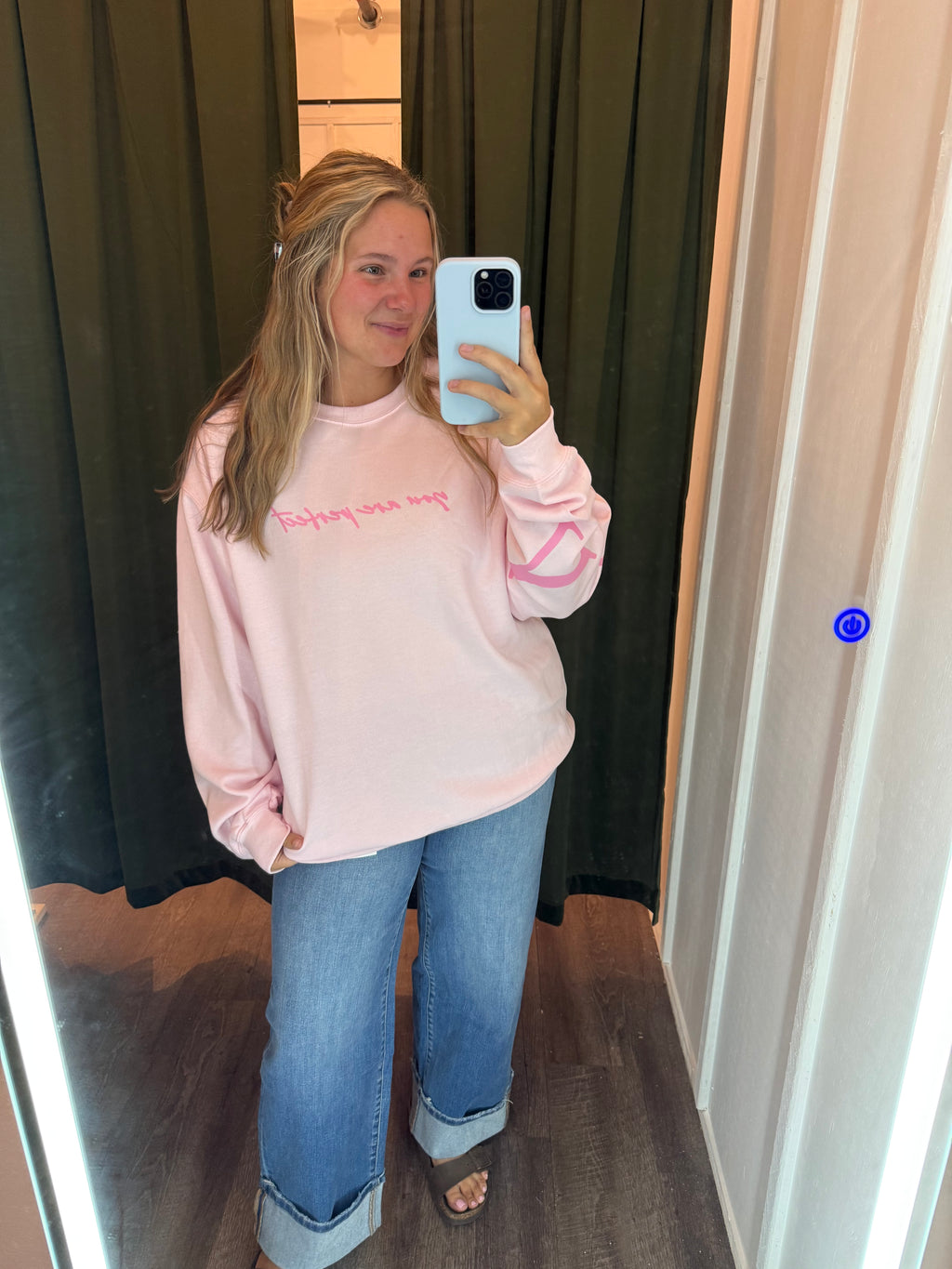 WORTHY LIGHT PINK SWEATSHIRT