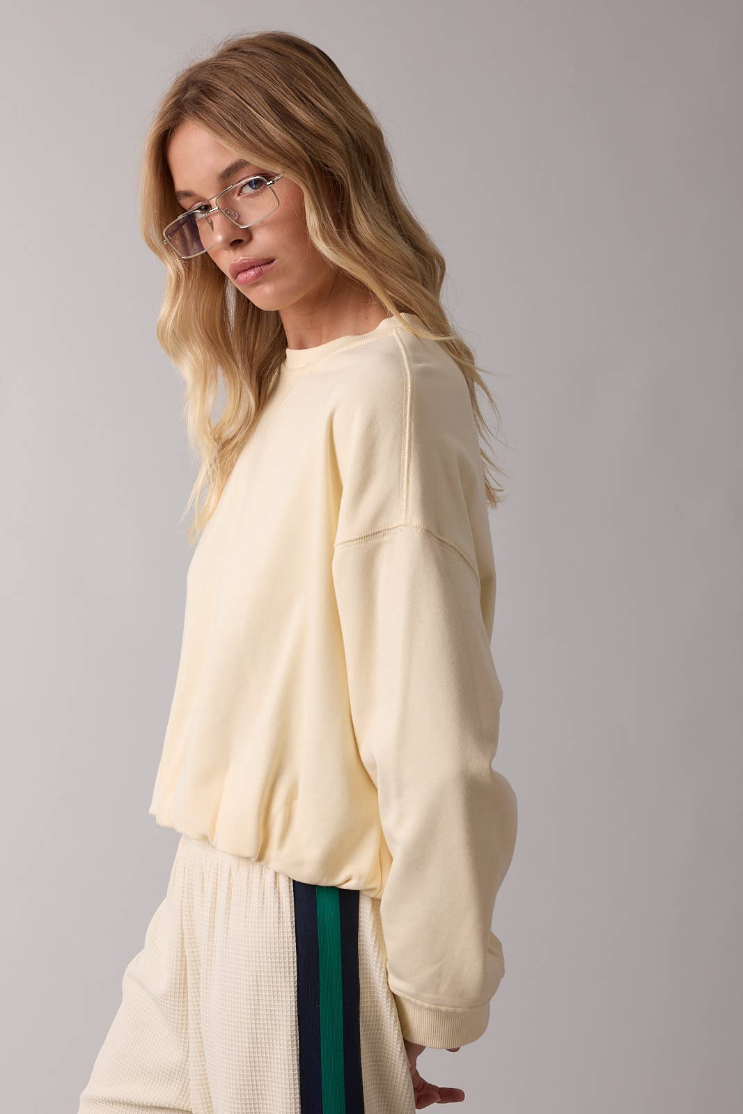 BUBBLE HEM FRENCH TERRY TOP