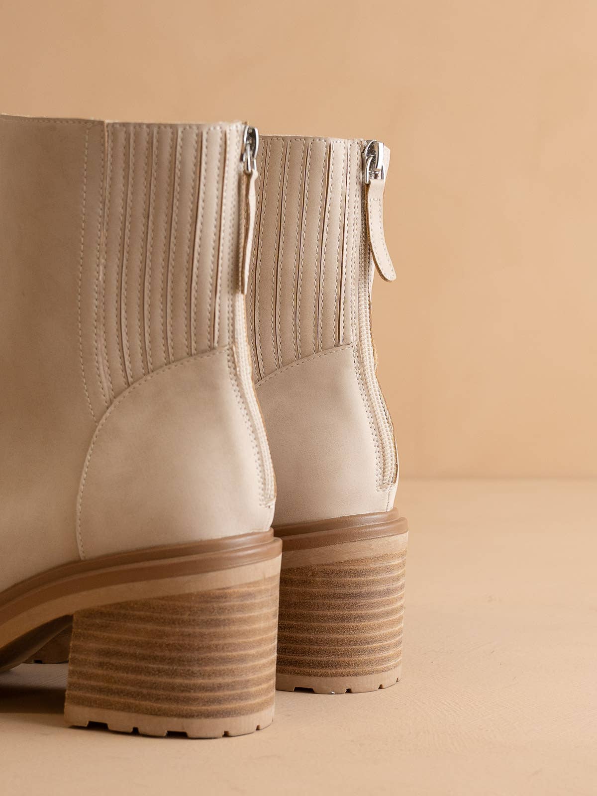 The Megan | Light Grey Chelsea Bootie